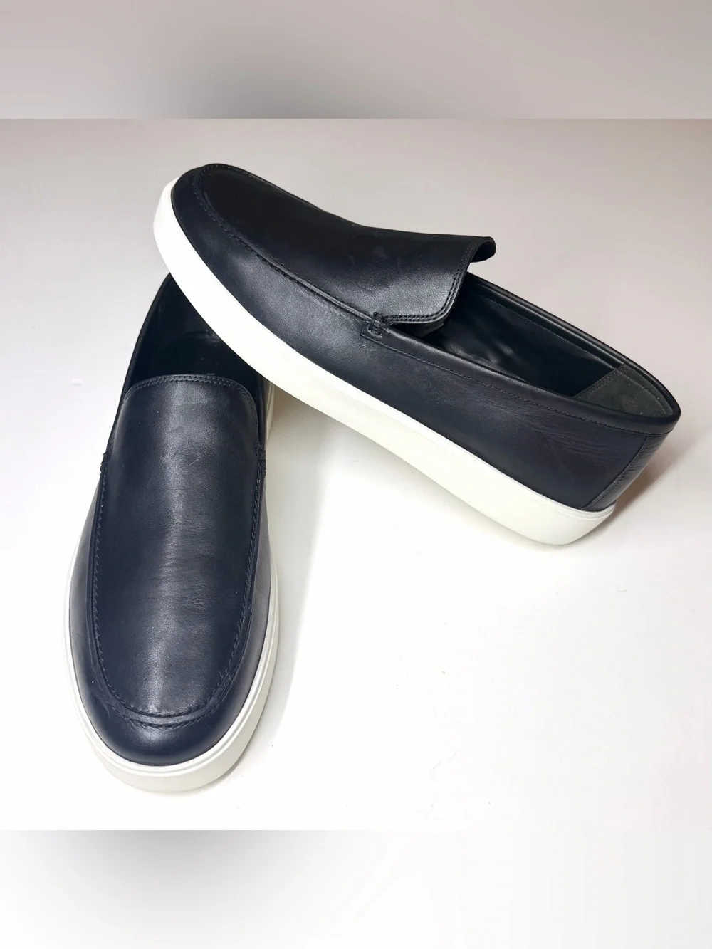 Vince Men’s Taro Leather Slip-On Loafers in black leather Size- 12 M